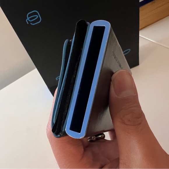 Piquadro Pop-up card wallet - Rare in US in Orig Packaging - Bought in Spain - Picture 15 of 15